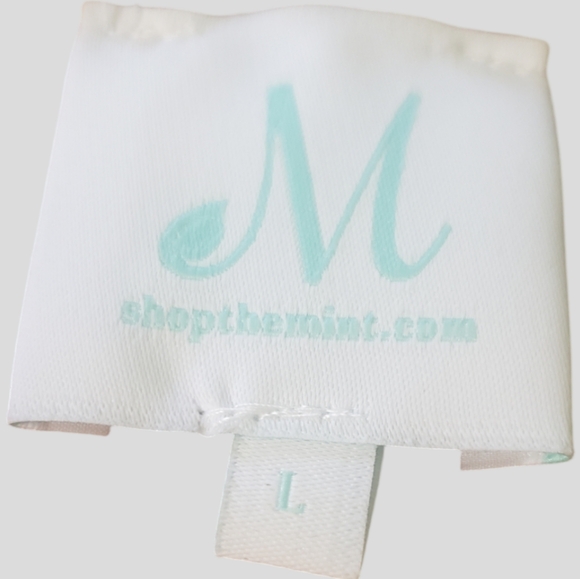 M shopthemint.com crew-neck sweater, size L - Picture 3 of 3